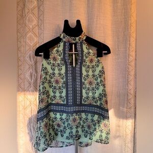 NWT Blue Rain Francesca’s Sleeveless Top size Small